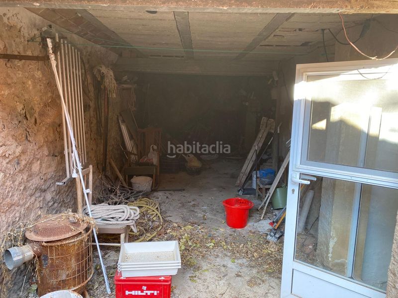 Foto c723d577-4c62-4cf4-b97c-4528c847191e. Masia amb aparcament a Cortes de Pallás
