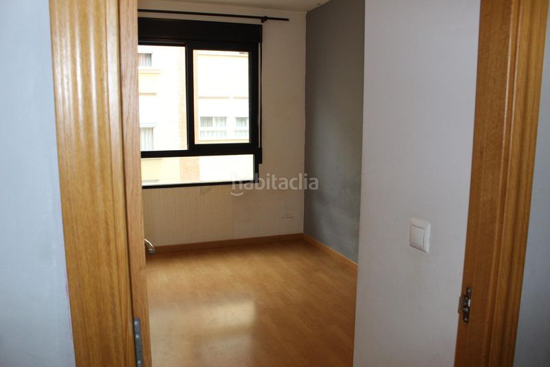 Foto abdeb990-abf3-4f4b-876f-d89856dd0ae3. Pis amb aparcament a Onda