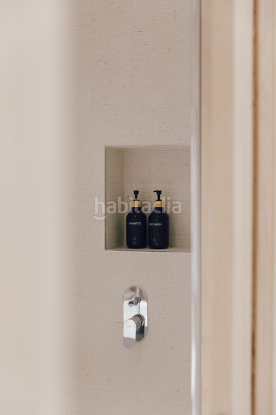 Foto 7ed35eb9-a624-4117-b46e-0877a4338434. Planta baixa a L´Amistat Valencia