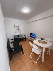 Appartement  Calle fernando el catolico. Tu próximo hogar en benetússer 4 habitaciones, 2 baños y reforma