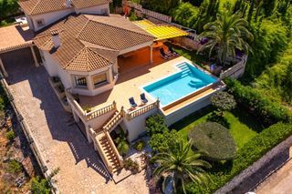 Chalet in El Montgó. Exclusiva villa de lujo en el montgó, dénia, con piscina infinit