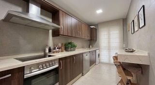 Casa a schiera in Carcaixent. Adosado en carcaixent  4 dormitorios  garaje  patio privado  sin