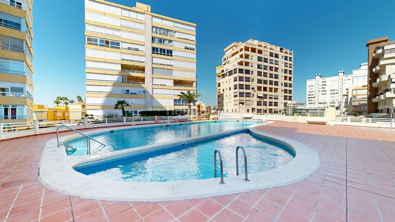 Foto 2f245ad1-306e-4b42-bd14-60449ddc47ba. Apartament amb aparcament piscina a Tavernes de la Valldigna