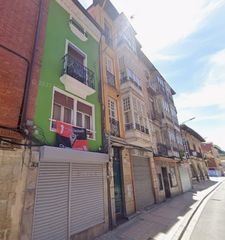 Duplex à Real allende 24. En venta, dúplex alquilado en miranda de ebro
