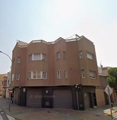 Appartement à Mare de deu del carme 86. En venta, piso alquilado en terrassa