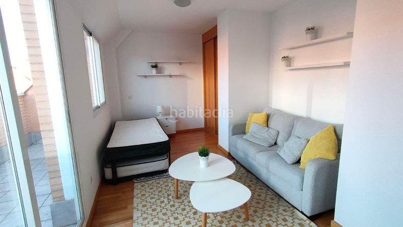 Foto 225f3d3e-a34d-49b1-aaa7-e5bbc6f19dfe. Piso en vicente carballal 4 en venta, piso en Butarque Madrid