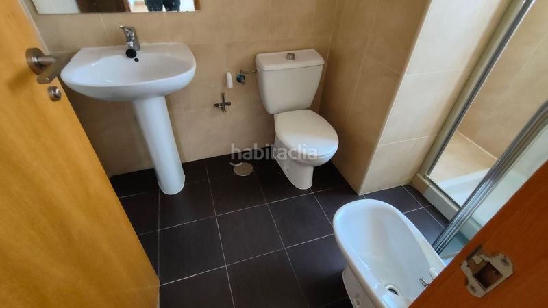 Foto 49779d7c-1cc4-47f1-9dab-4f4f0196ec9e. Piso en vicente carballal 4 en venta, piso en Butarque Madrid