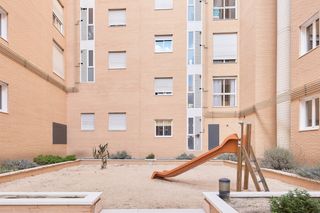 Etagenwohnung in Vicente carballal 4. En venta, piso alquilado en madrid