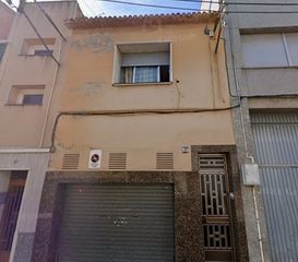 Casa in Tarragona 59. En venta, casa alquilado en sabadell