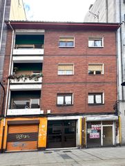 Appartement à Vega la 49. En venta, piso alquilado en mieres