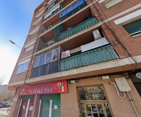 Pis a Festa major d'iquique 55. En venta, piso alquilado en sant adrià de besòs