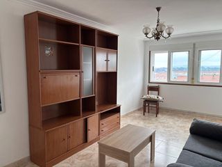 Lloguer Pis  Rúa de san pedro de mezonzo. Apartamento con dos dormtorios en san pedro de mezonzo