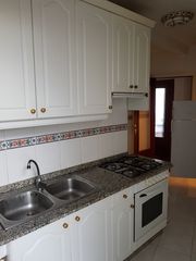 Pis  Rúa de santiago del estero nº1. Se vende piso exterior junto a la plaza roja