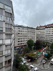 Lloguer Pis  Avenida de rosalía de castro. Estudiantes. apartamento con dos dormitorios en la av. rosalía d