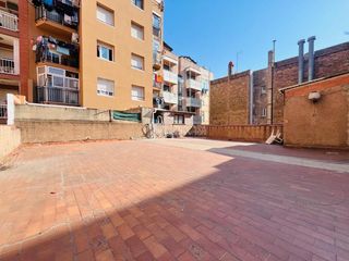 Local Comercial a Sant Josep. Local comercial en venta en lhospitalet de llobregat