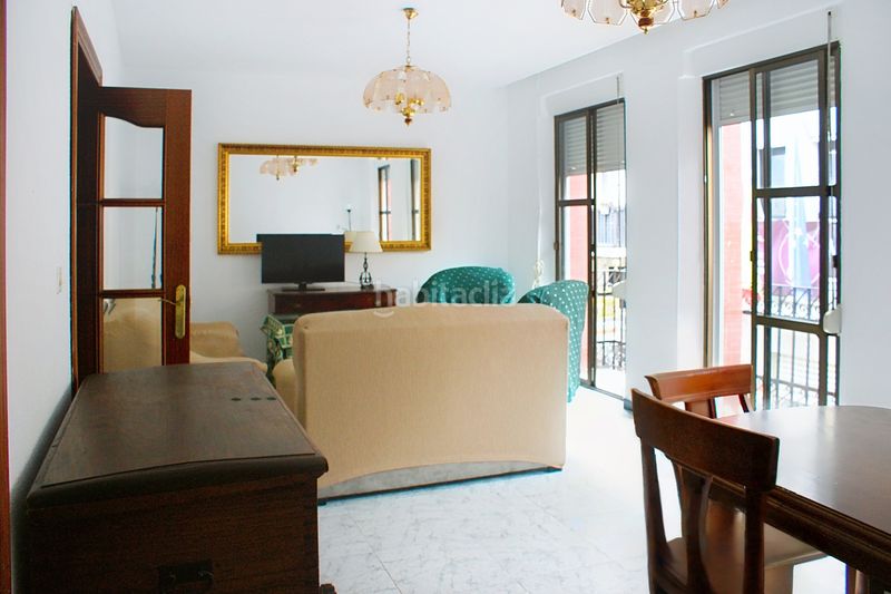 Foto ff86a5e4-ad7c-4d92-83d2-aed6683c344b. Edifici a calle berdigón 18 a Centro Huelva