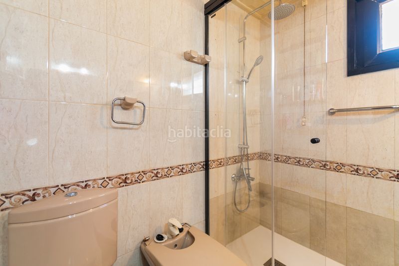 Foto c3aab86c-42e7-47c4-a2e8-a69f0771612f. Àtic amb xemeneia calefacció aparcament a Sant Gervasi - Bonanova Barcelona