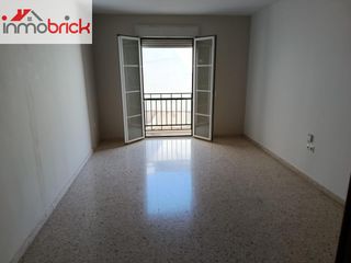 Piso en San Francisco. Piso en venta en el semicentro de lucena