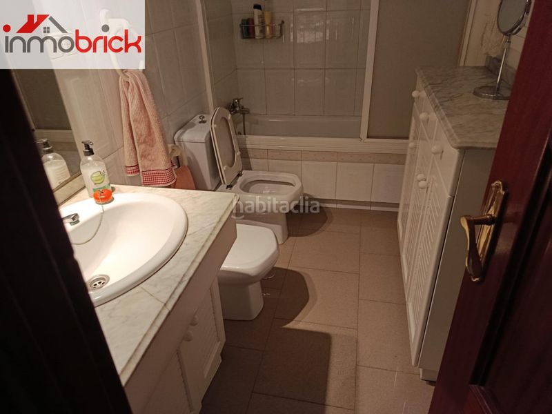 Foto 33ea85a7-27be-4714-b05b-9e340a8d8bc8. Flat in Centro Lucena
