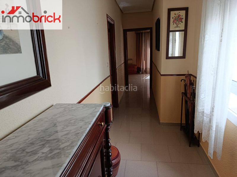 Foto 3d1d2ded-5c10-46d4-8451-e24016fc4394. Flat in Centro Lucena