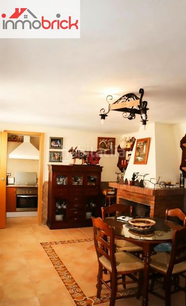 Foto ddef49ac-7123-4dda-b705-177848b67812. Casa amb aparcament a Rute