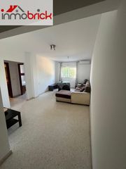 Erdgeschoss in El Valle. Bajo en venta por la avenida de la guardia civil, lucena