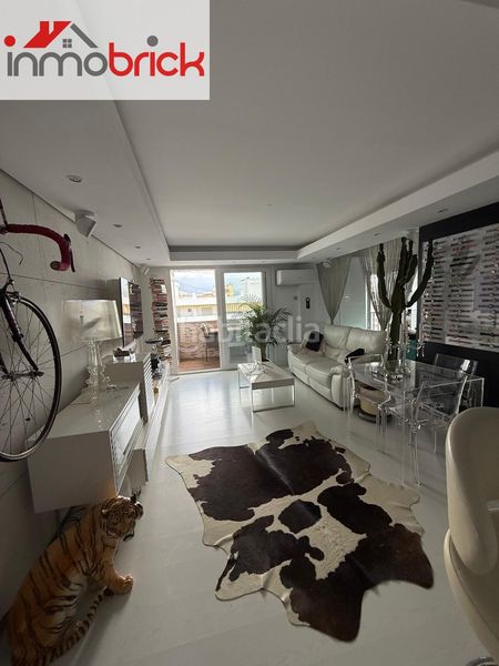 Foto b1dbd7b9-f1b2-4e7c-a876-b7712a64664a. Pis amb piscina a Centro ciudad Fuengirola