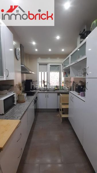 Foto c6faaa4a-c880-4102-958d-df5ee217f6cd. Casa a Centro Lucena