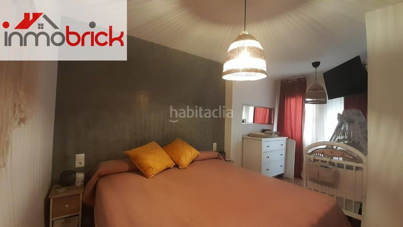 Foto cf739816-32d7-459e-a959-31830a26c452. Casa a Centro Lucena