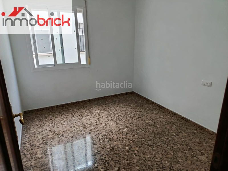 Foto 3f05c43d-a1ef-4921-806d-eeb22b112c7c. Pis amb aparcament a Poleares Lucena