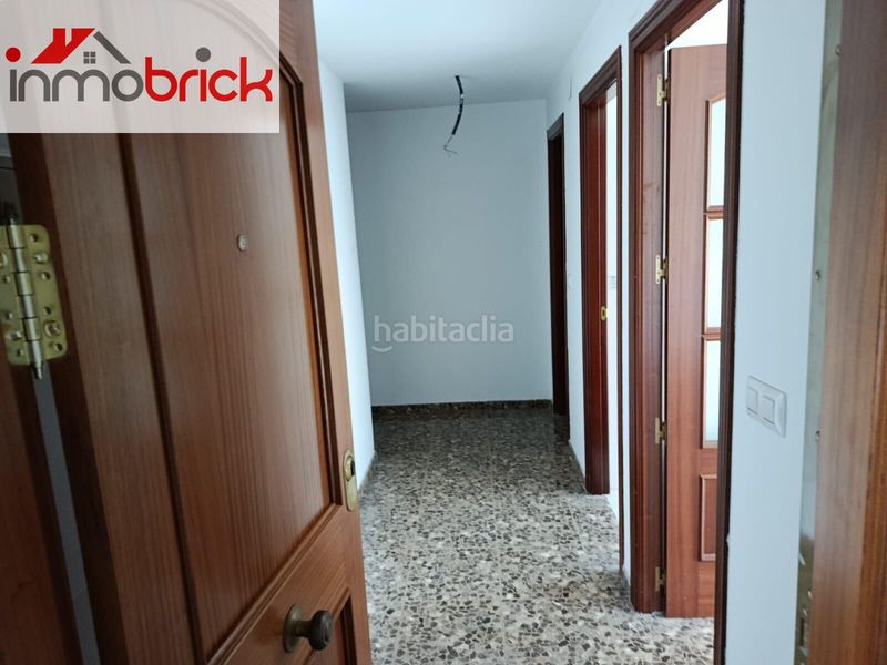 Foto 987eda6a-8f7a-429d-8113-721964451362. Pis amb aparcament a Poleares Lucena