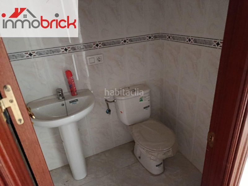 Foto 9cd46bd7-027a-4989-a4cf-bf32059c76a1. Pis amb aparcament a Poleares Lucena