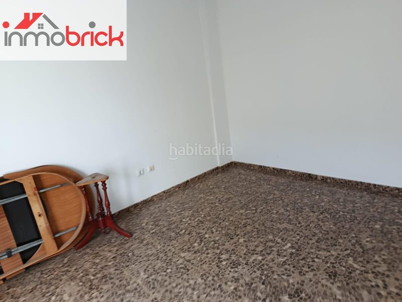 Foto d7e26e84-4b99-4a8d-bb1a-9837c5fca90d. Pis amb aparcament a Poleares Lucena