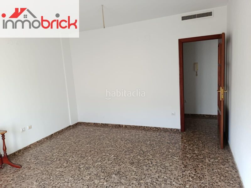 Foto e25d6bae-ebcf-4ba3-9ea1-0751d3aef924. Pis amb aparcament a Poleares Lucena