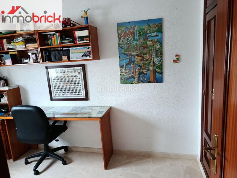 Foto 56d7f3a1-6a3d-462d-a59d-f9faf28edb8f. Casa amb aparcament a El Valle Lucena