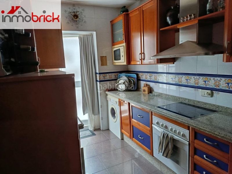 Foto b6f006f1-b557-4531-aa99-e745ead37c99. Casa amb aparcament a El Valle Lucena