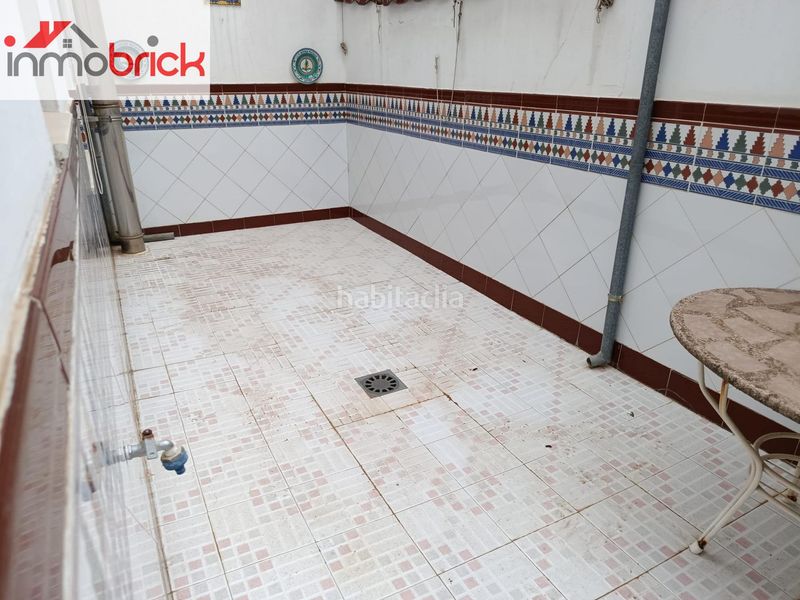 Foto f4e6415f-d52a-4075-a1be-8cef40f3e65b. Casa amb aparcament a El Valle Lucena