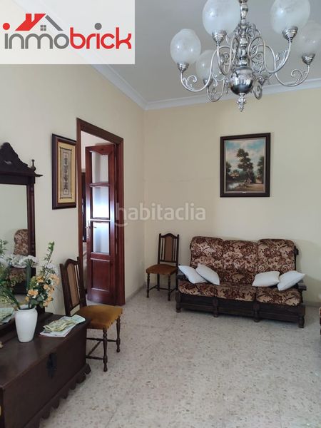 Foto d6411445-8495-4197-be91-08c6e84b920a. Casa a Centro Lucena