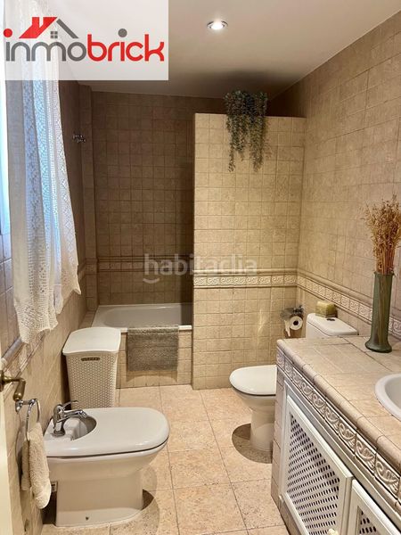 Foto e9e17cf5-b4cf-457d-8017-0a58a7a3b08c. Casa amb aparcament a El Valle Lucena