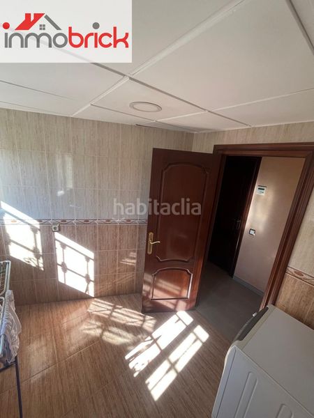 Foto 9c607d01-9228-4894-8e6c-6650fa2684d2. Casa amb calefacció aparcament piscina a El Valle Lucena