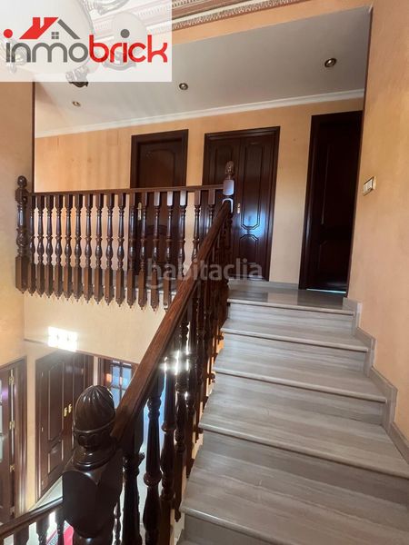 Foto cca8b43a-3b85-41a1-908d-fb5625ad08b7. Casa amb calefacció aparcament piscina a El Valle Lucena