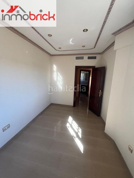 Foto eb757108-336f-46dd-a23e-eb2964b57b52. Casa amb calefacció aparcament piscina a El Valle Lucena
