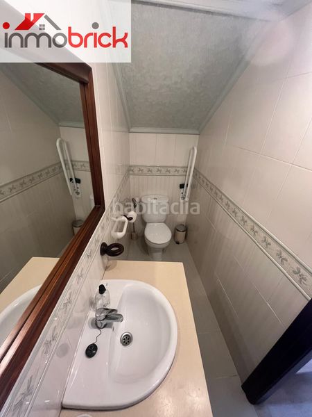 Foto eee56dcc-b706-4d52-9df0-79fa871c3203. Casa amb calefacció aparcament piscina a El Valle Lucena