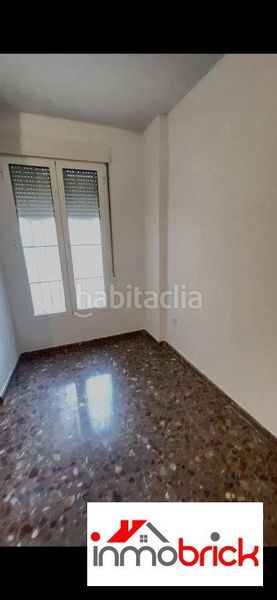 Foto 5b3f4fd1-65fe-4588-86f5-e575a1477d7b. Planta baixa a Centro Lucena
