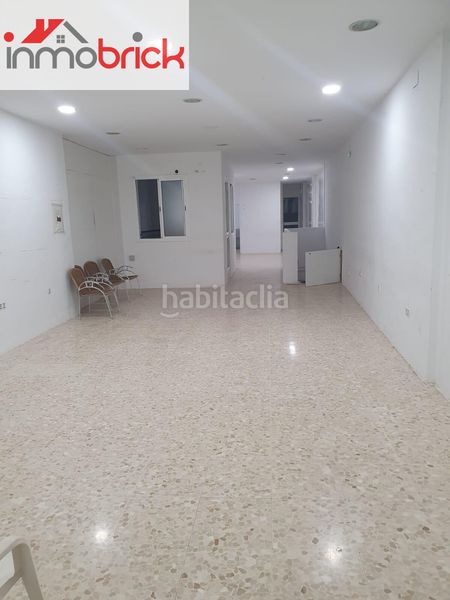 Foto 1c6342ed-4221-4534-8574-365ab50de2a0. Local comercial a Centro Lucena