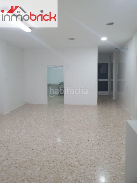 Foto 566c91cf-616c-4f47-9ae2-03f5611b61b9. Local comercial a Centro Lucena