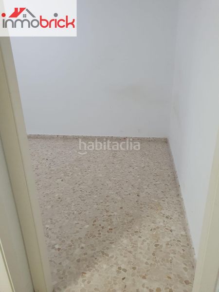 Foto 7f0d6dbf-a4fb-4e14-af5d-b6bcc47858d9. Local comercial a Centro Lucena