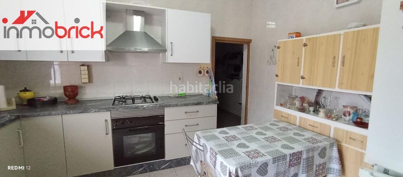 Foto 84452839-fe72-4f64-9886-0996dc9b8234. Casa a Cabra