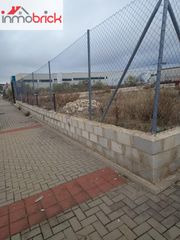 Area edificabile industriale in Las Vegas - Campoaras. Terreno en venta en el poligono de principe felipe, lucena