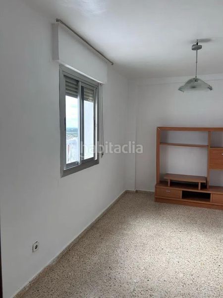 Foto da90822e-7c9b-45cb-99d5-b58a84eedb50. Casa amb aparcament a jardín Lucena Lucena